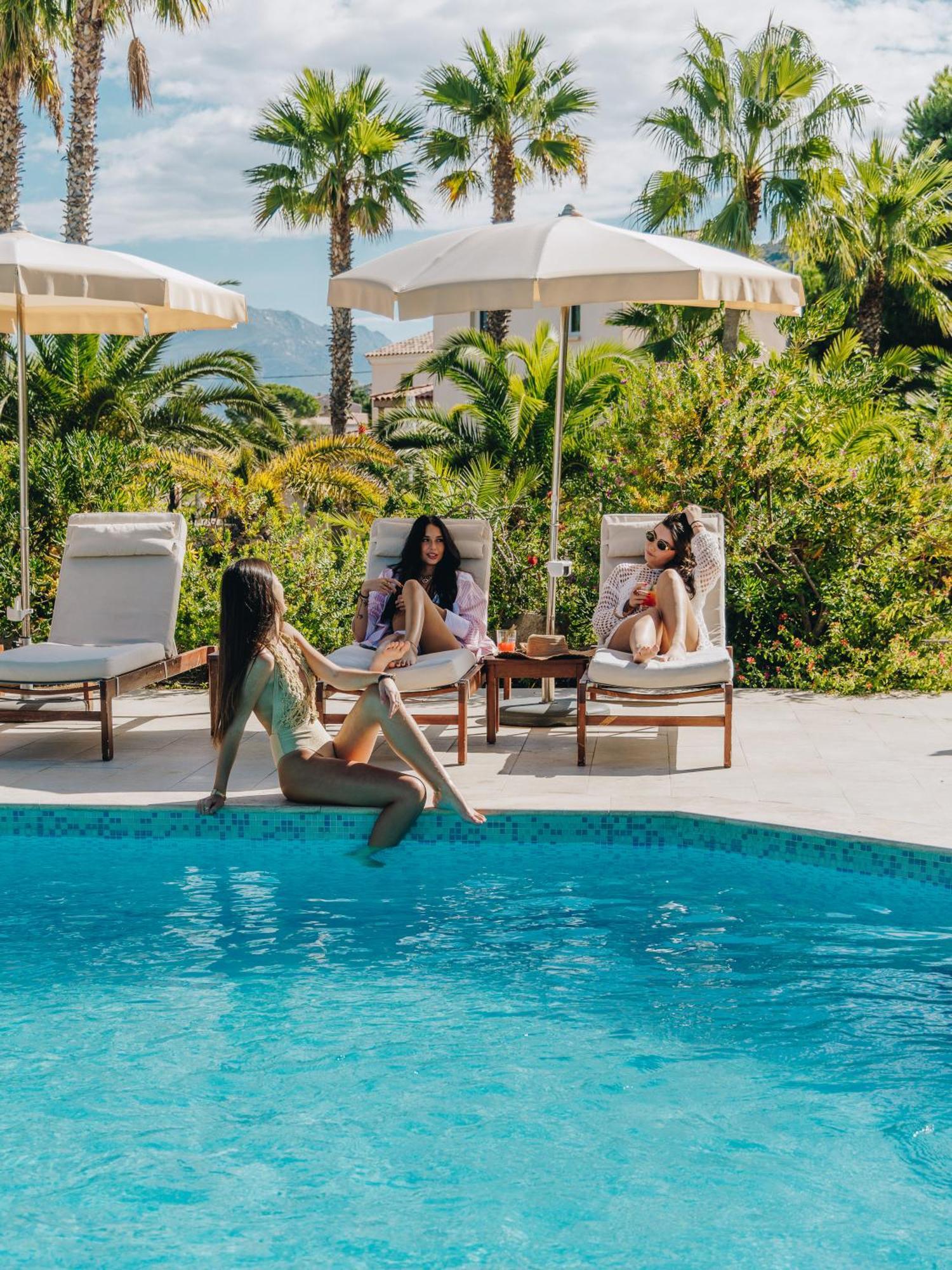 Hotel Corsica & Spa Кальви Экстерьер фото