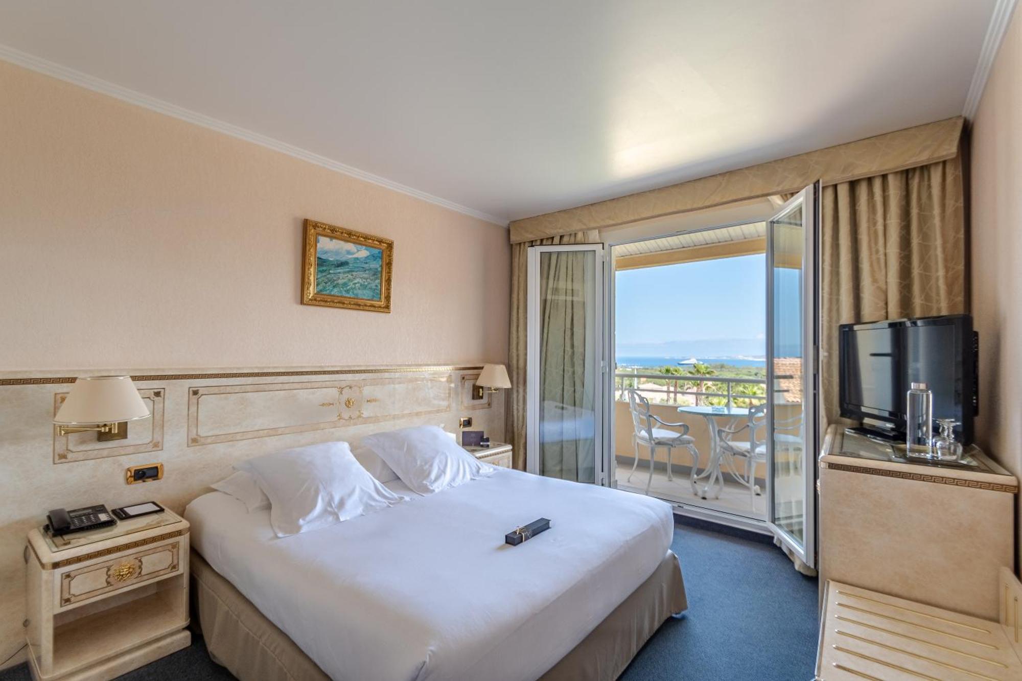 Hotel Corsica & Spa Кальви Номер фото